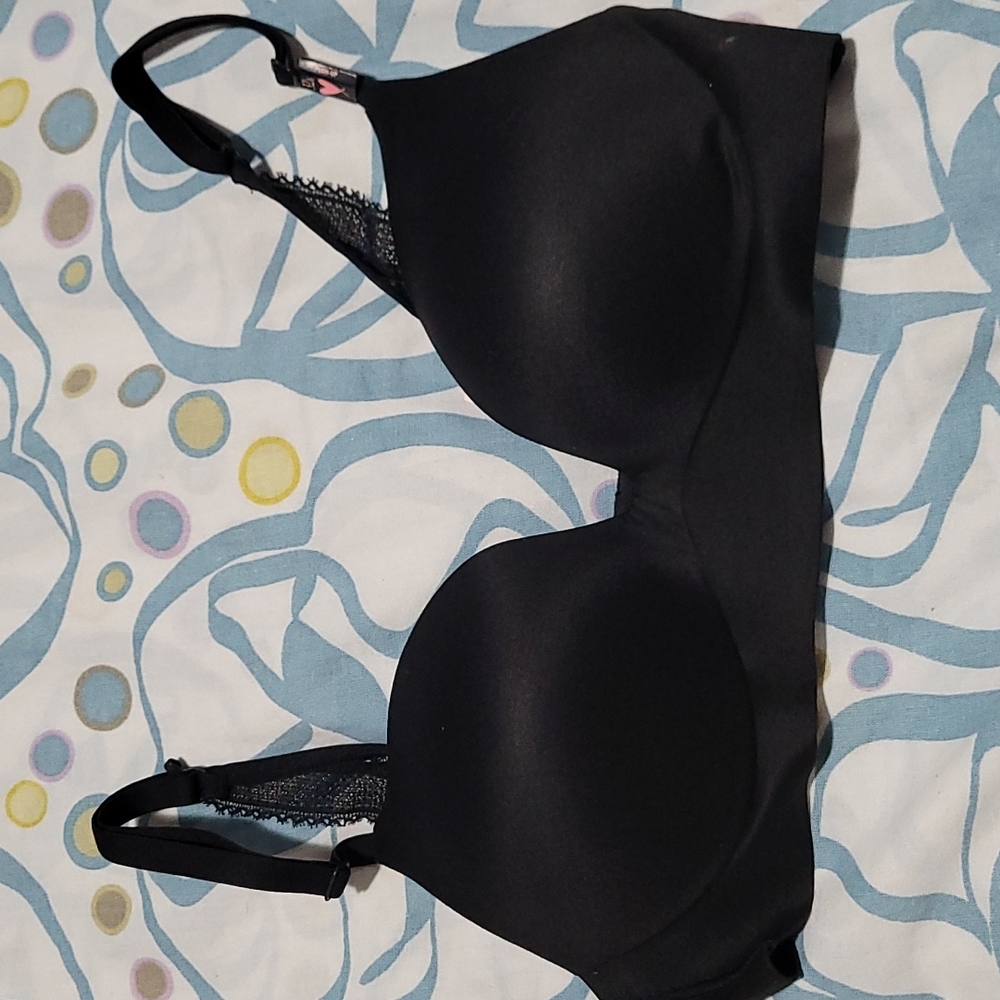 NWT Incredible by VS